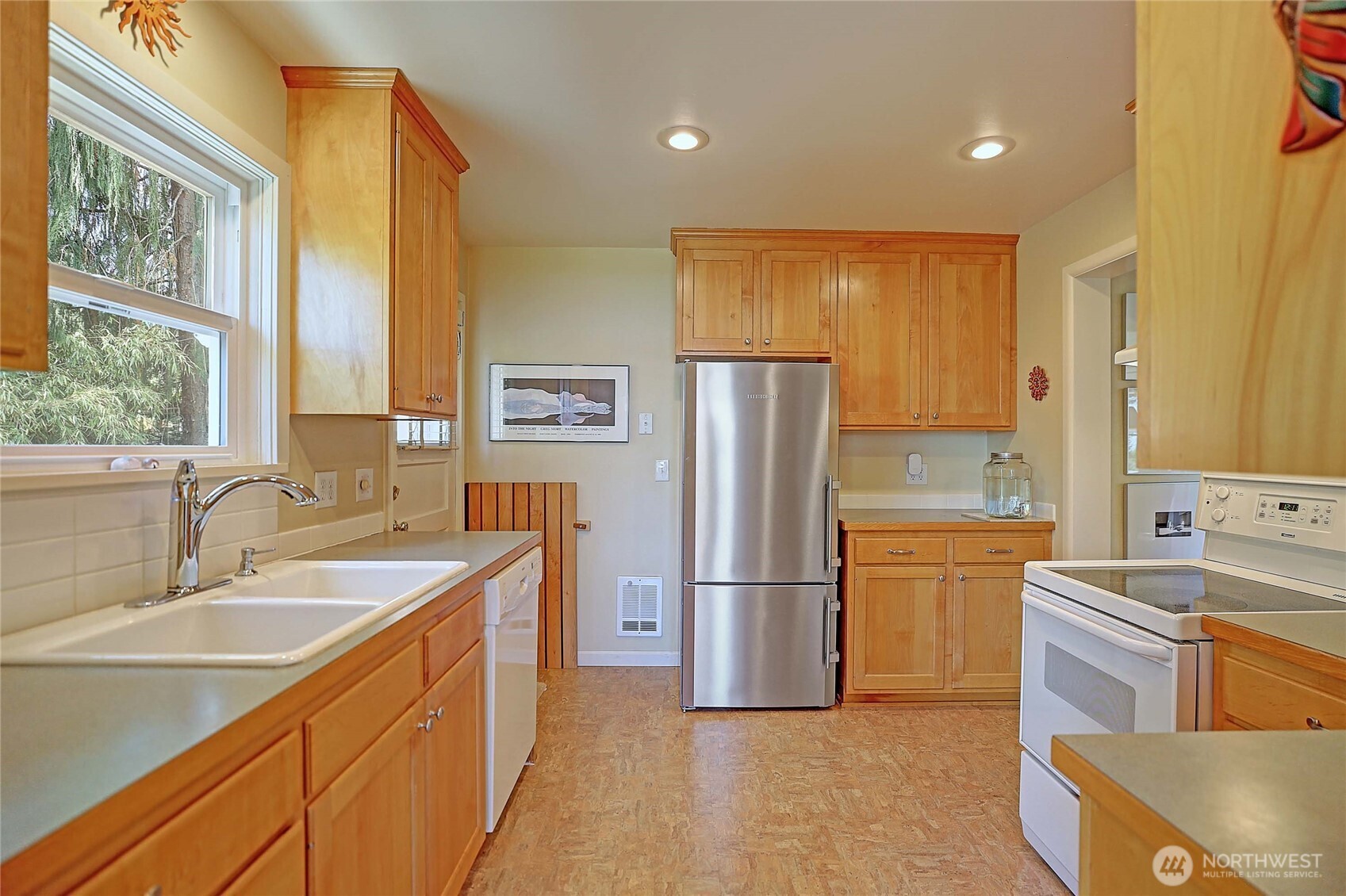 562 Moe Road Property Photo 18