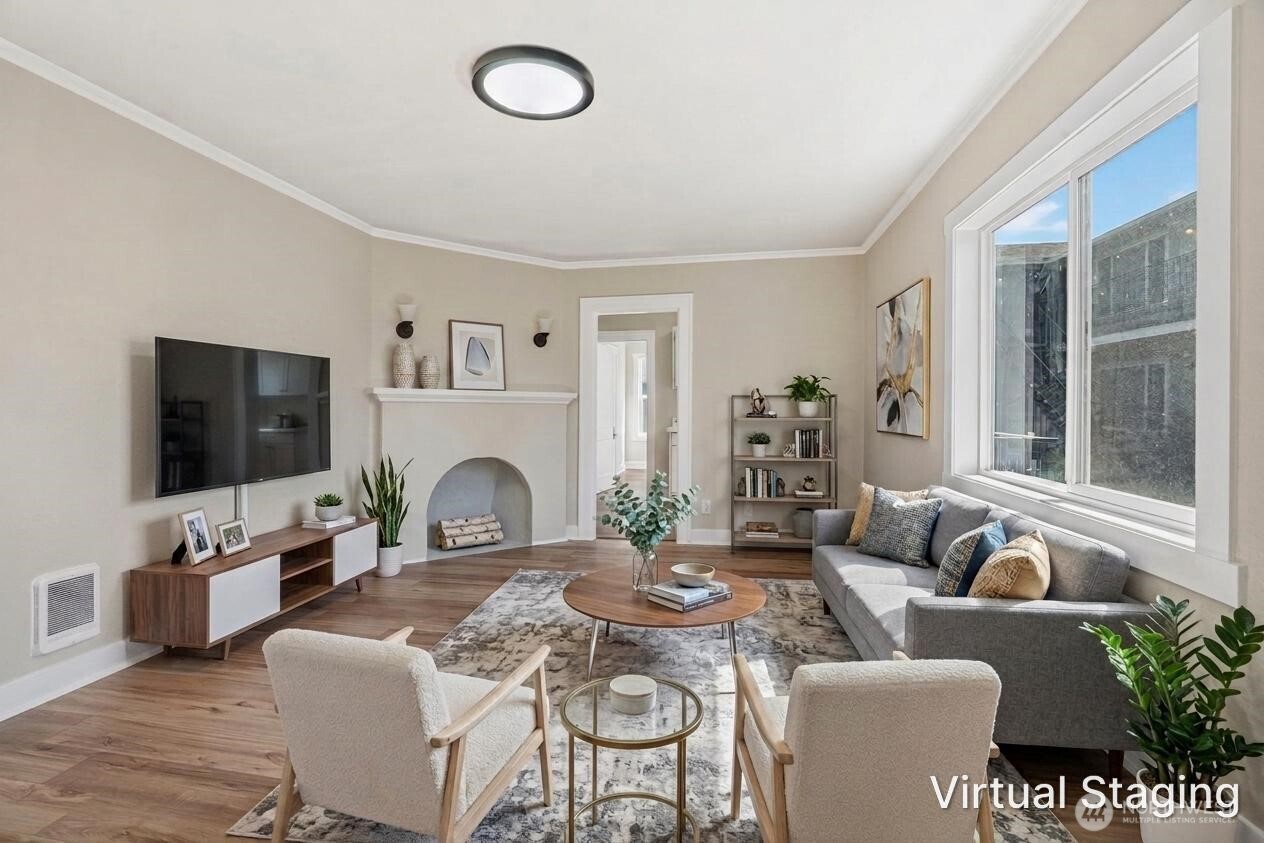 3015 Dover Street Property Photo 4