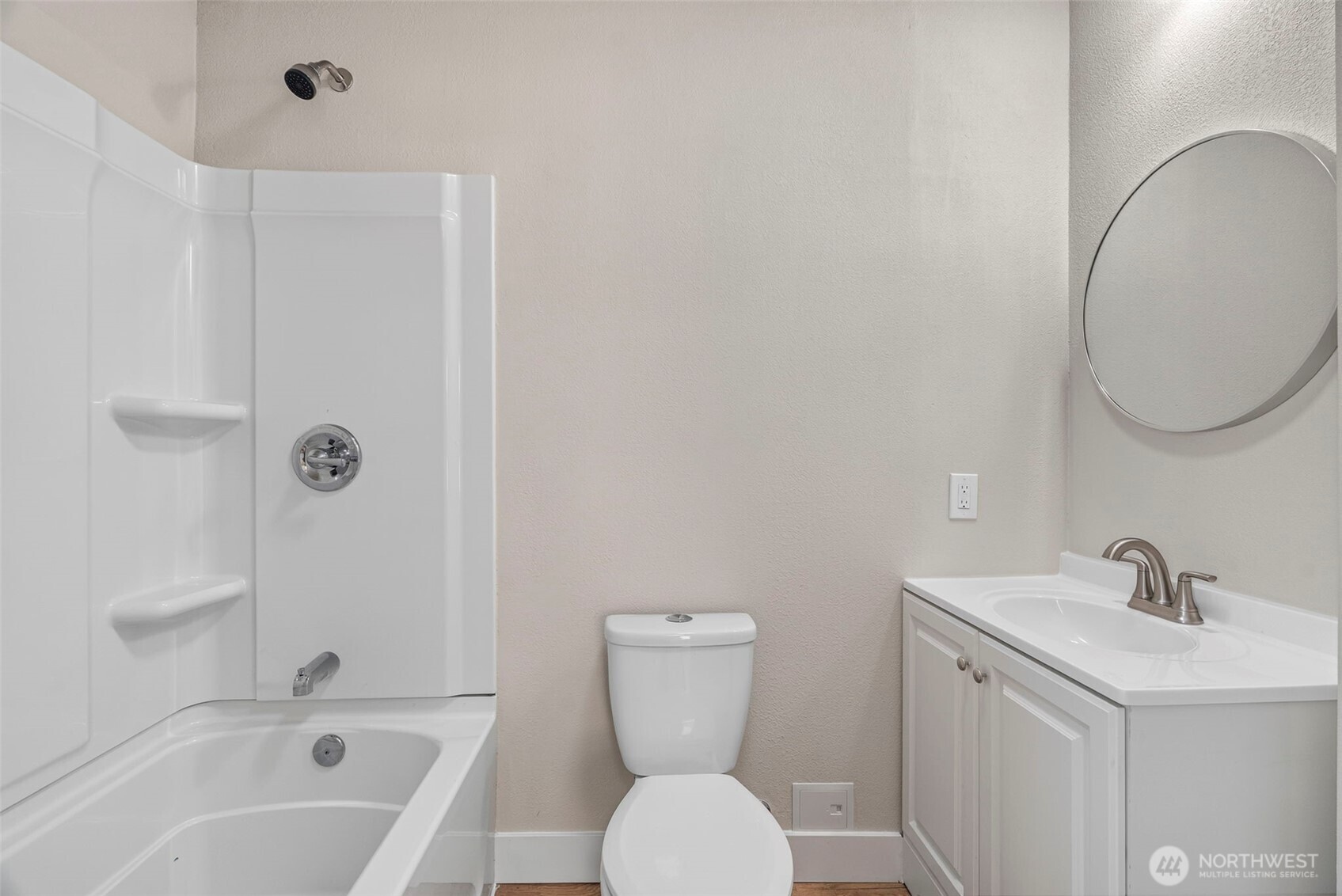 3015 Dover Street Property Photo 20