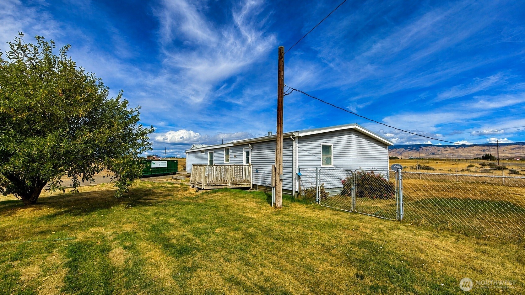 6811 Reecer Creek Road Property Photo 2