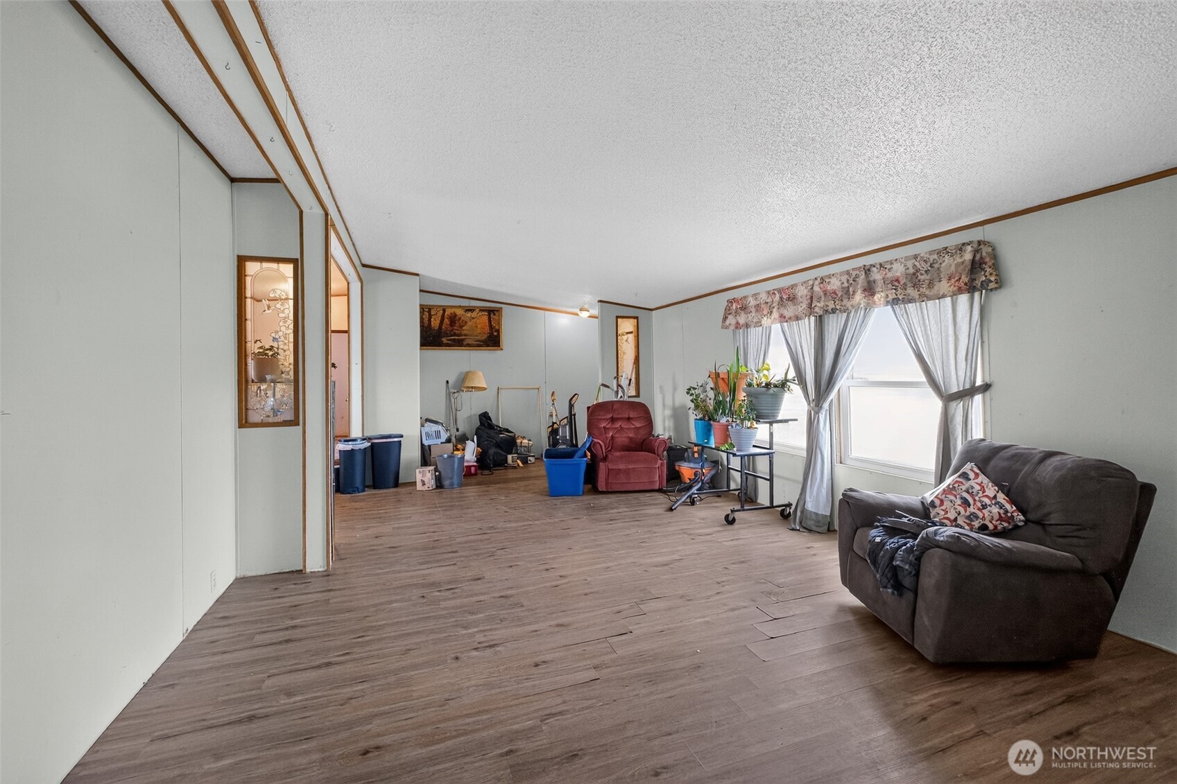 6811 Reecer Creek Road Property Photo 5