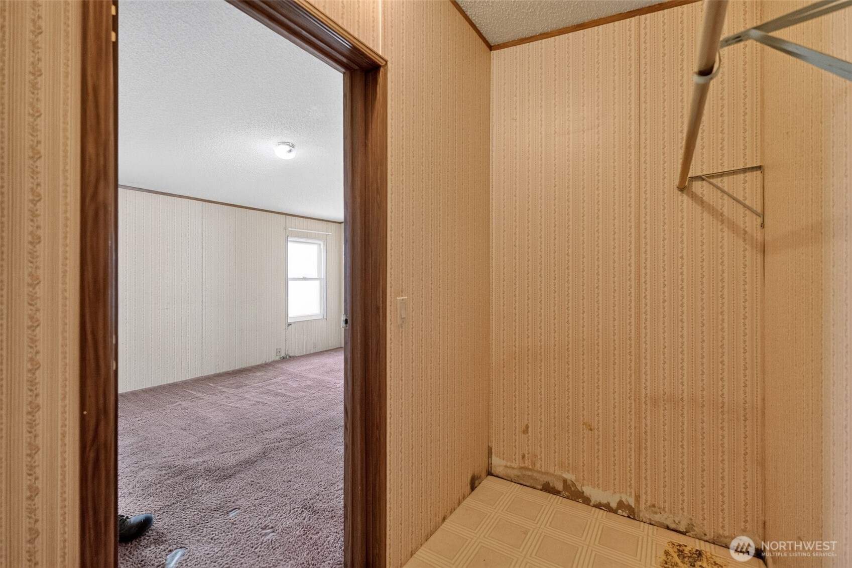 6811 Reecer Creek Road Property Photo 23