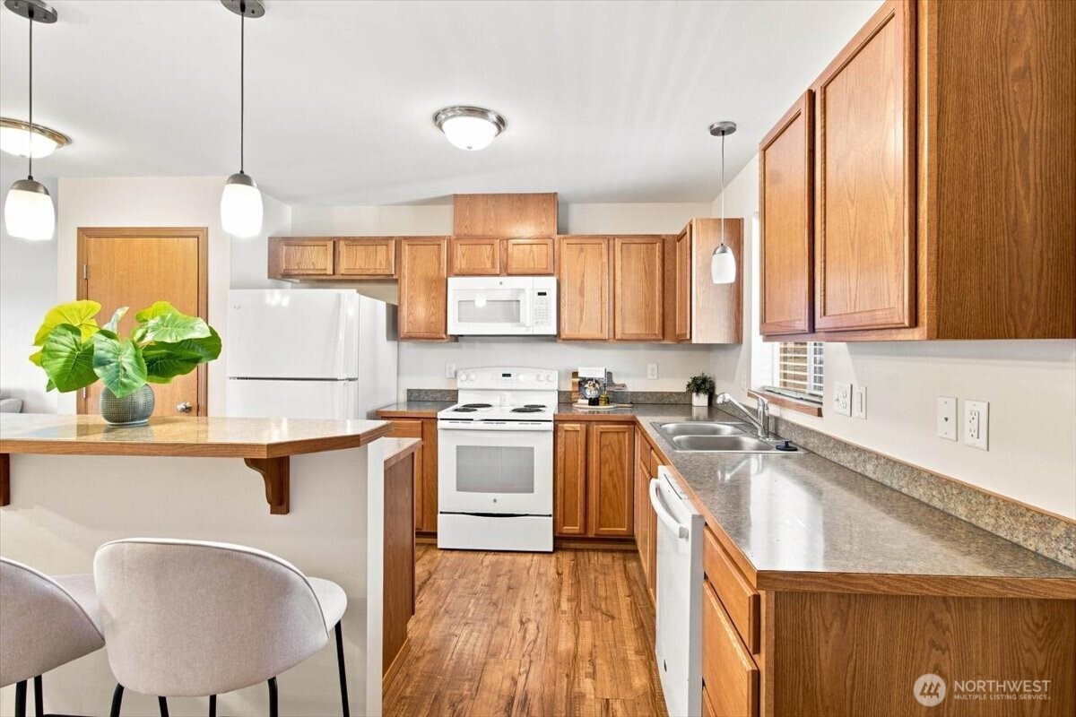 760 Sunset Avenue Property Photo 8