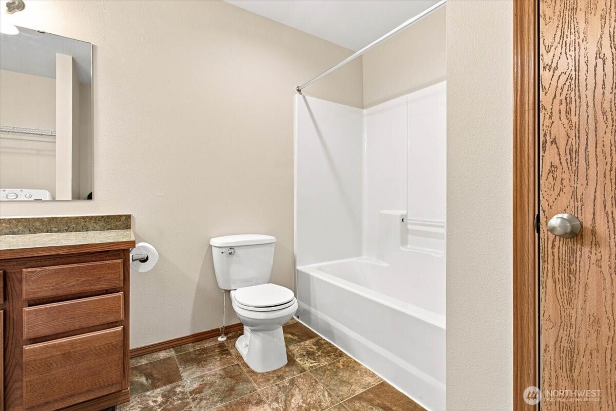 760 Sunset Avenue Property Photo 16
