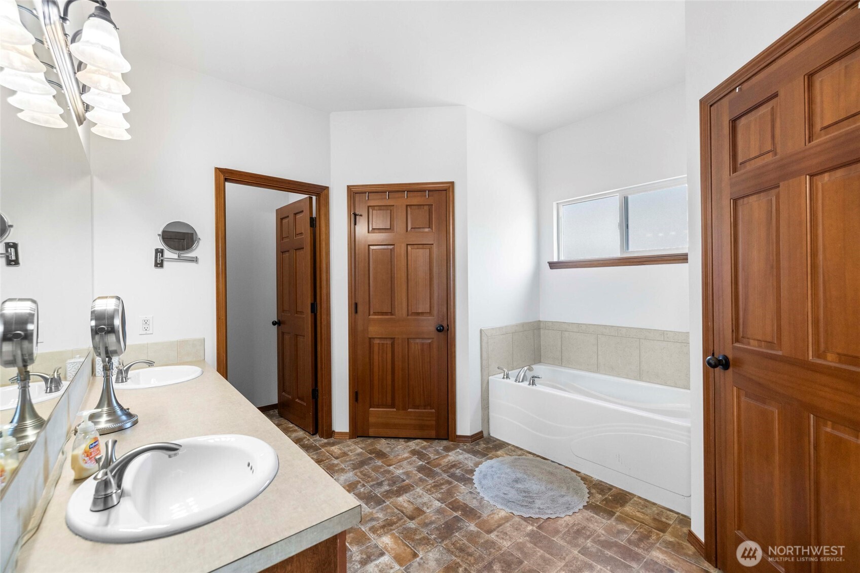 1810 Tundra Loop Property Photo 24