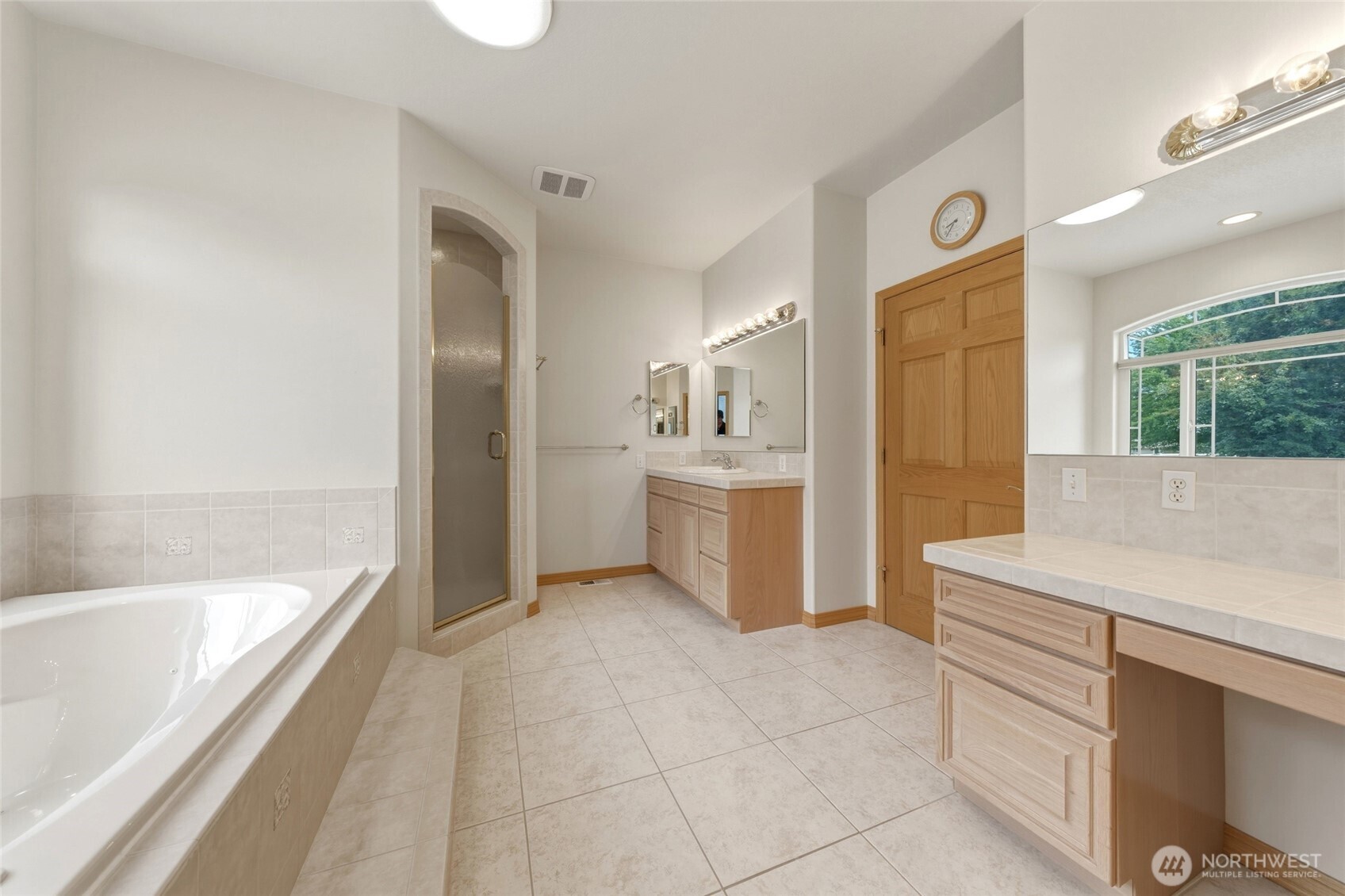 379 Rosewood Place Property Photo 16