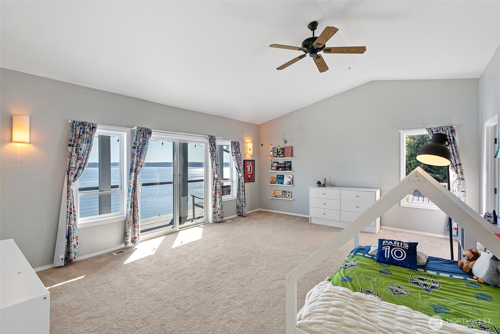 182 Bow Road Property Photo 27