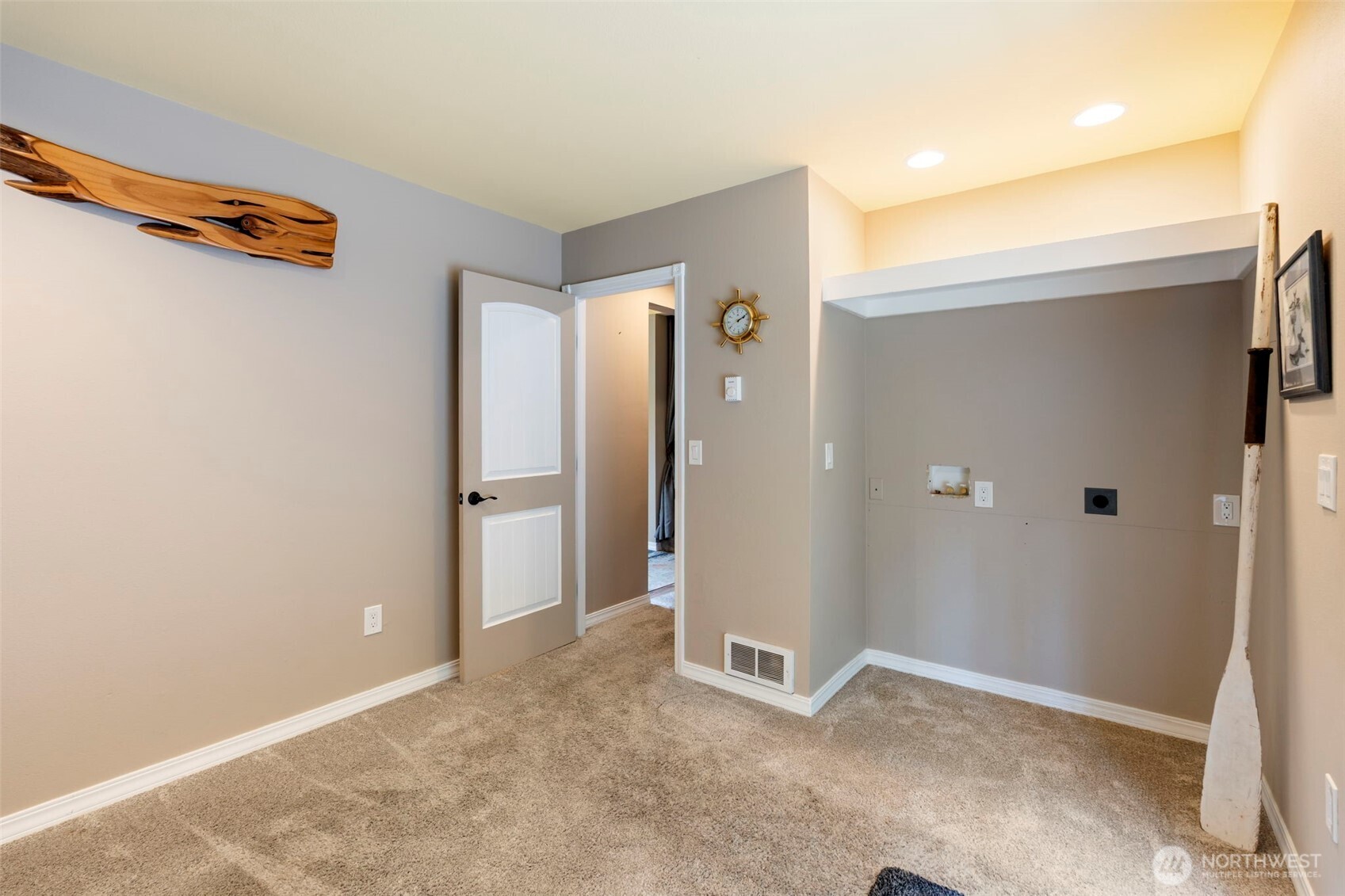 41 Ames Lane Property Photo 14
