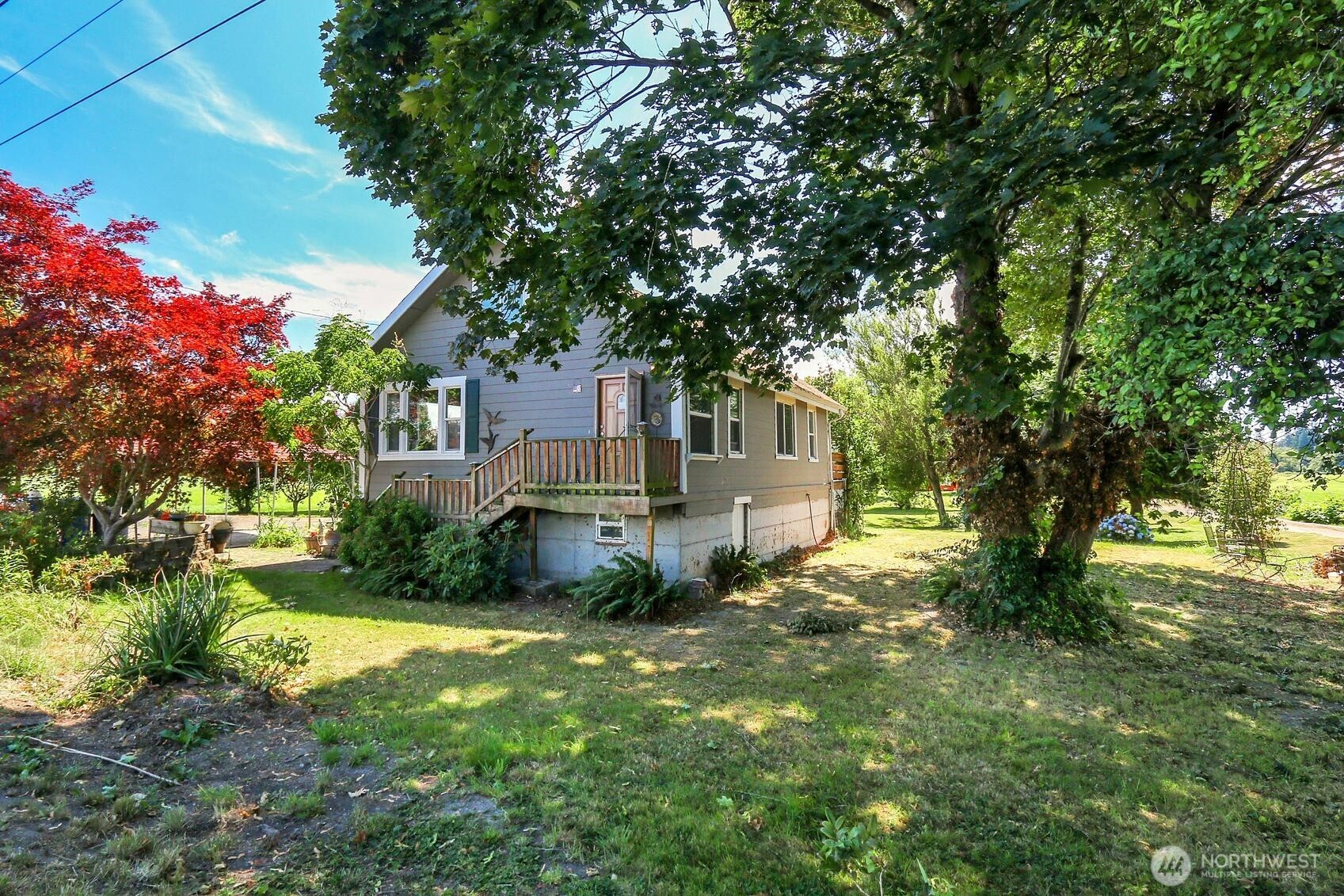 320 Pioneer Highway Property Photo 1