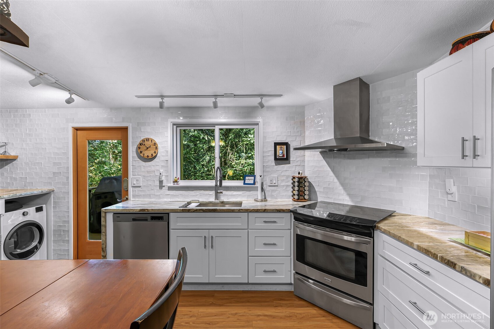 41823 150th Street Property Photo 11