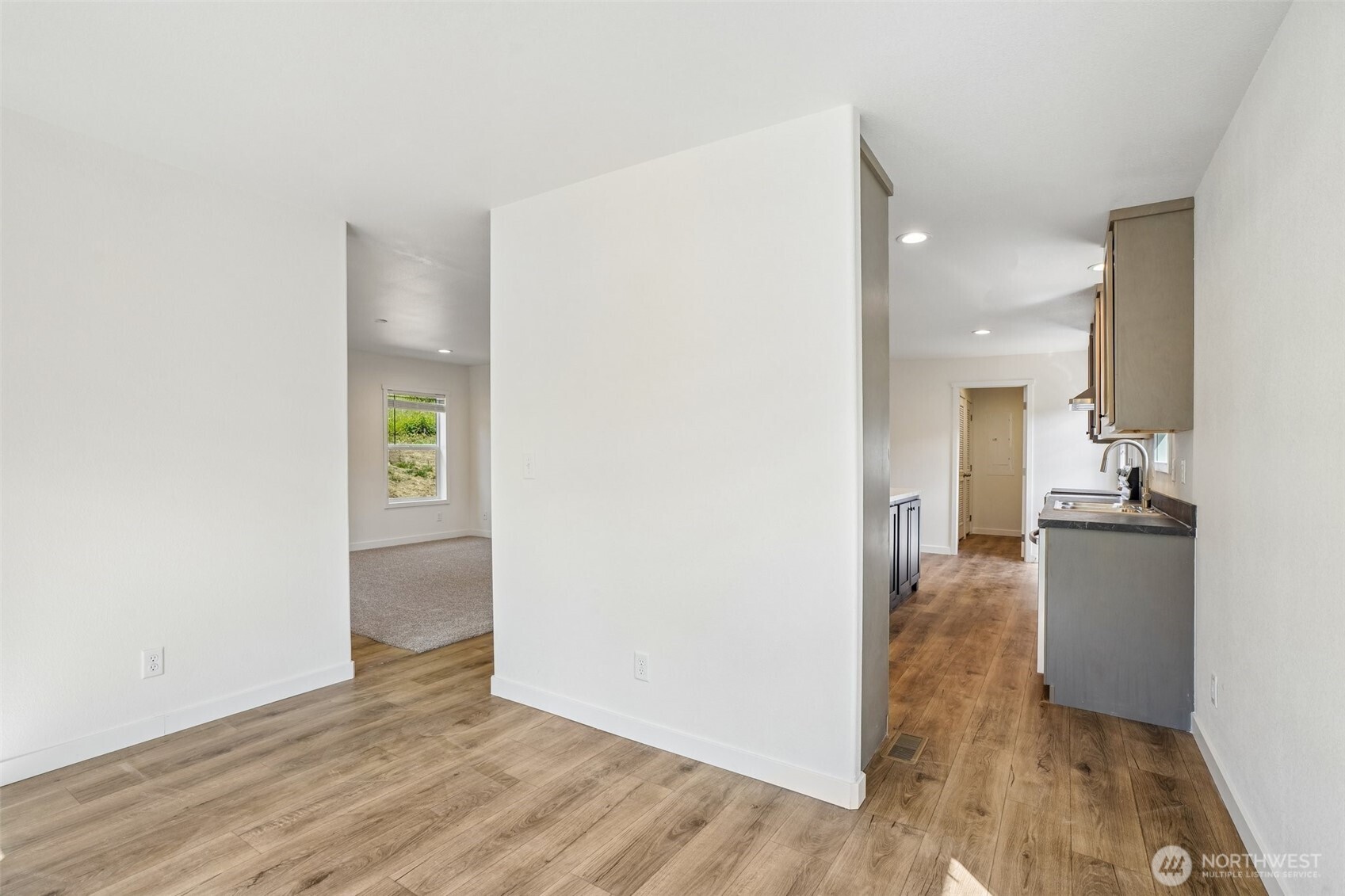 438 S Portal Loop Property Photo 14