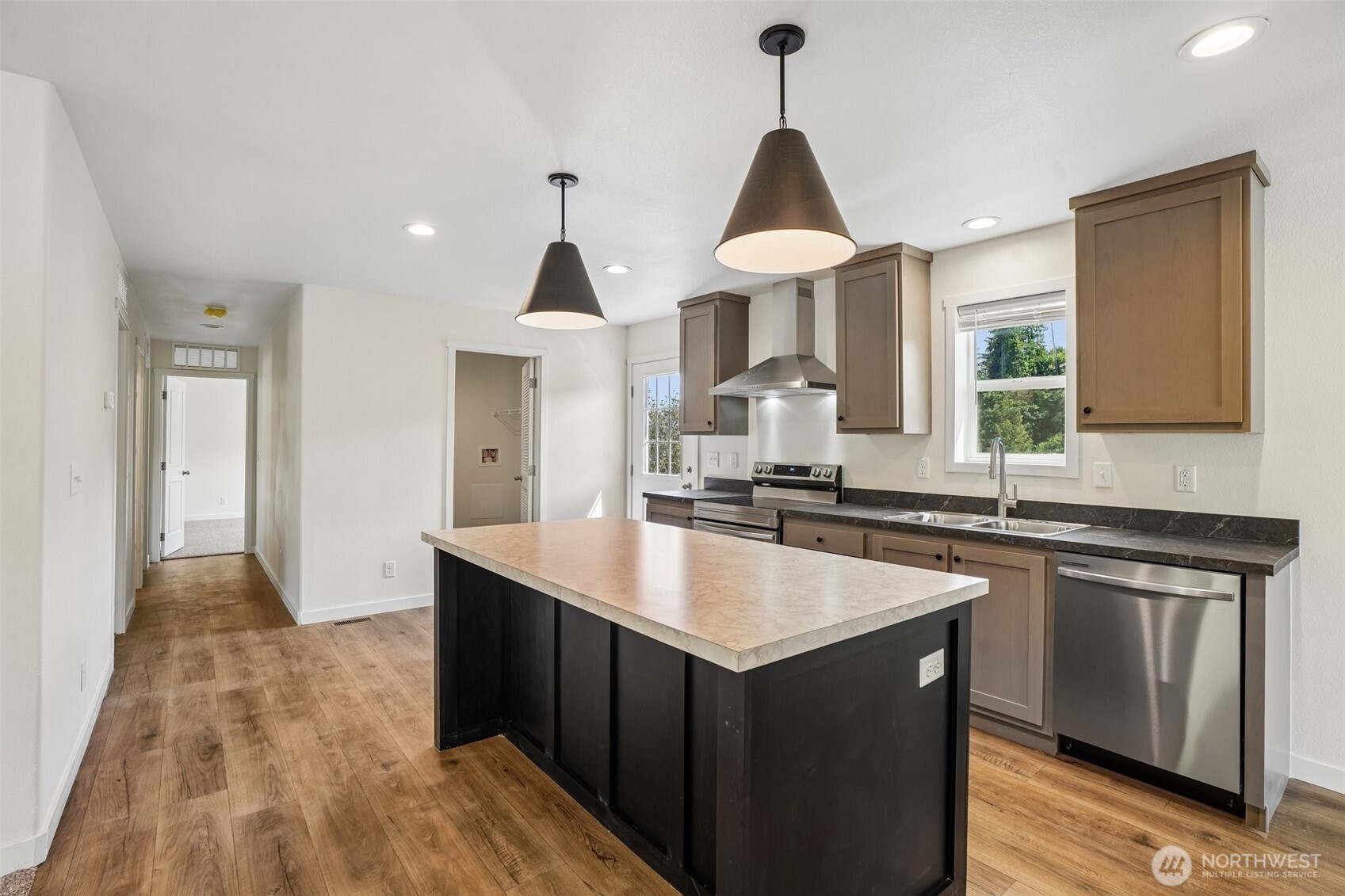 438 S Portal Loop Property Photo 17