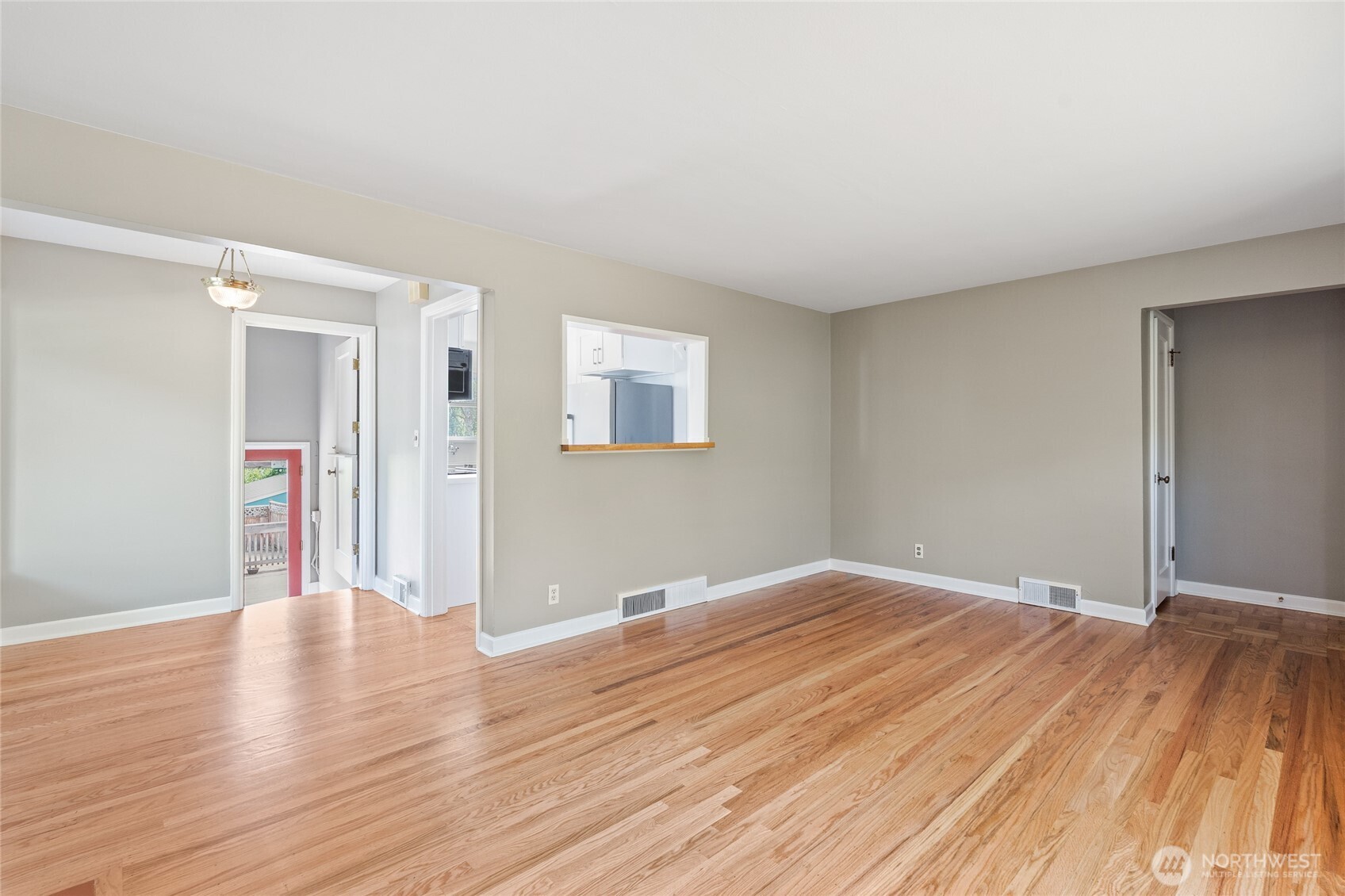 3012 35th Avenue Property Photo 13