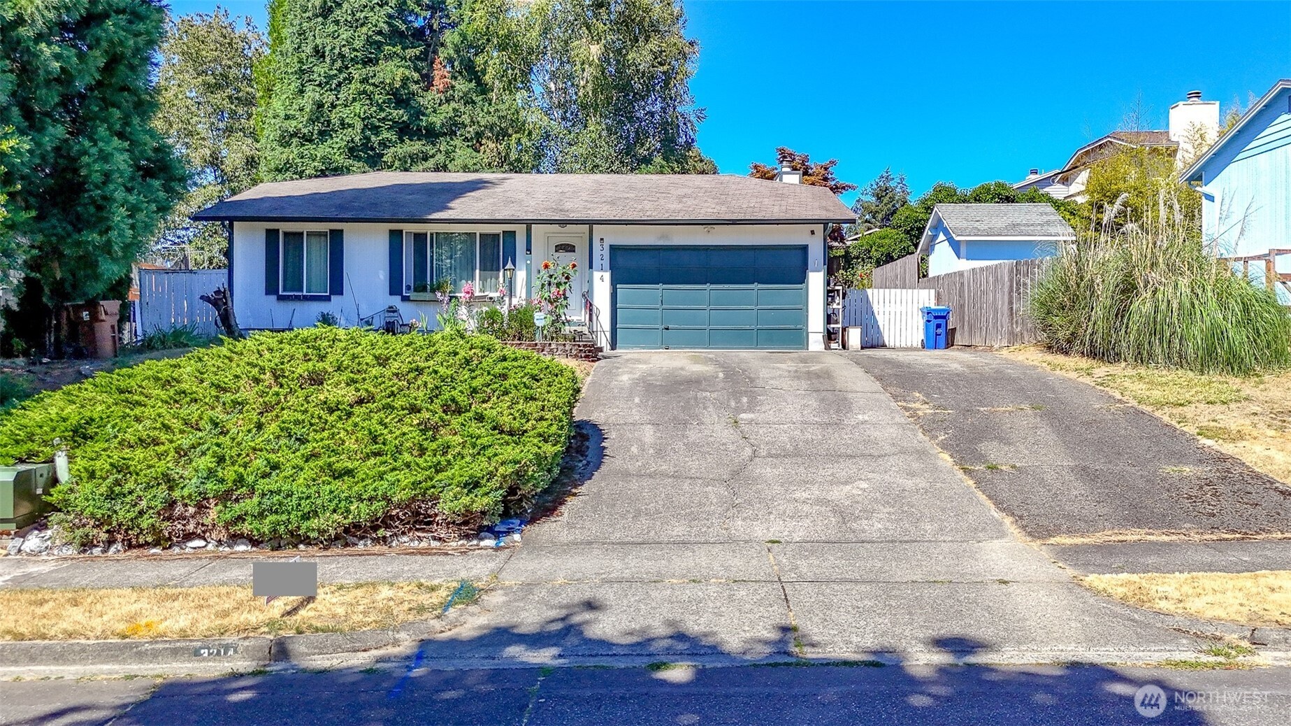 3214 45th Avenue Property Photo 1