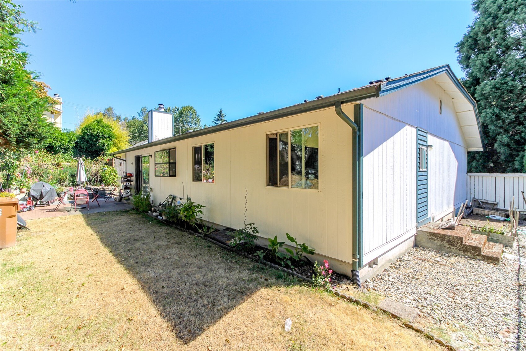 3214 45th Avenue Property Photo 2
