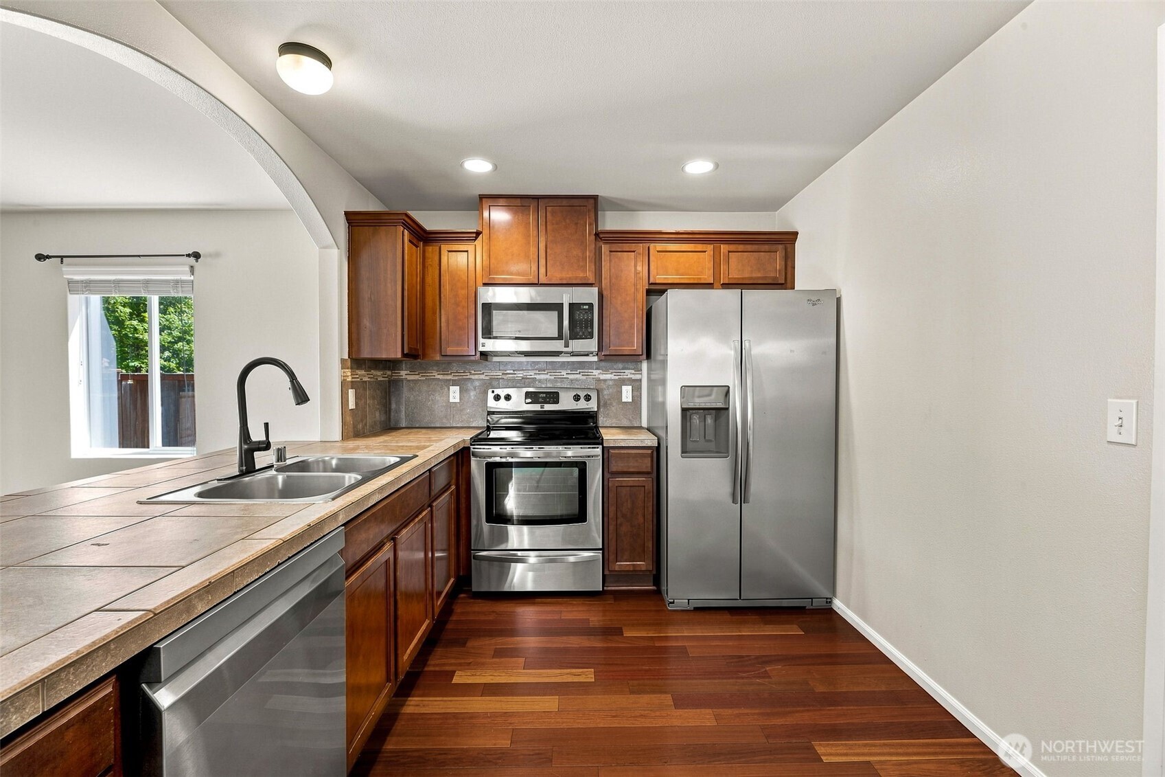 1404 Daffodil Avenue Property Photo 7