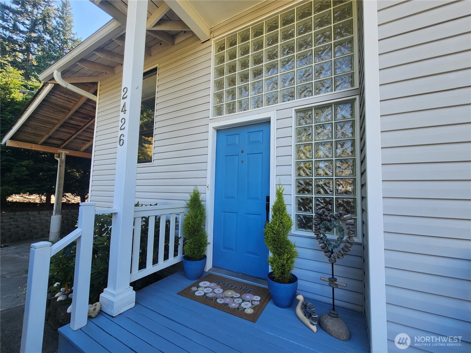 2426 Eastpoint Drive Property Photo 5