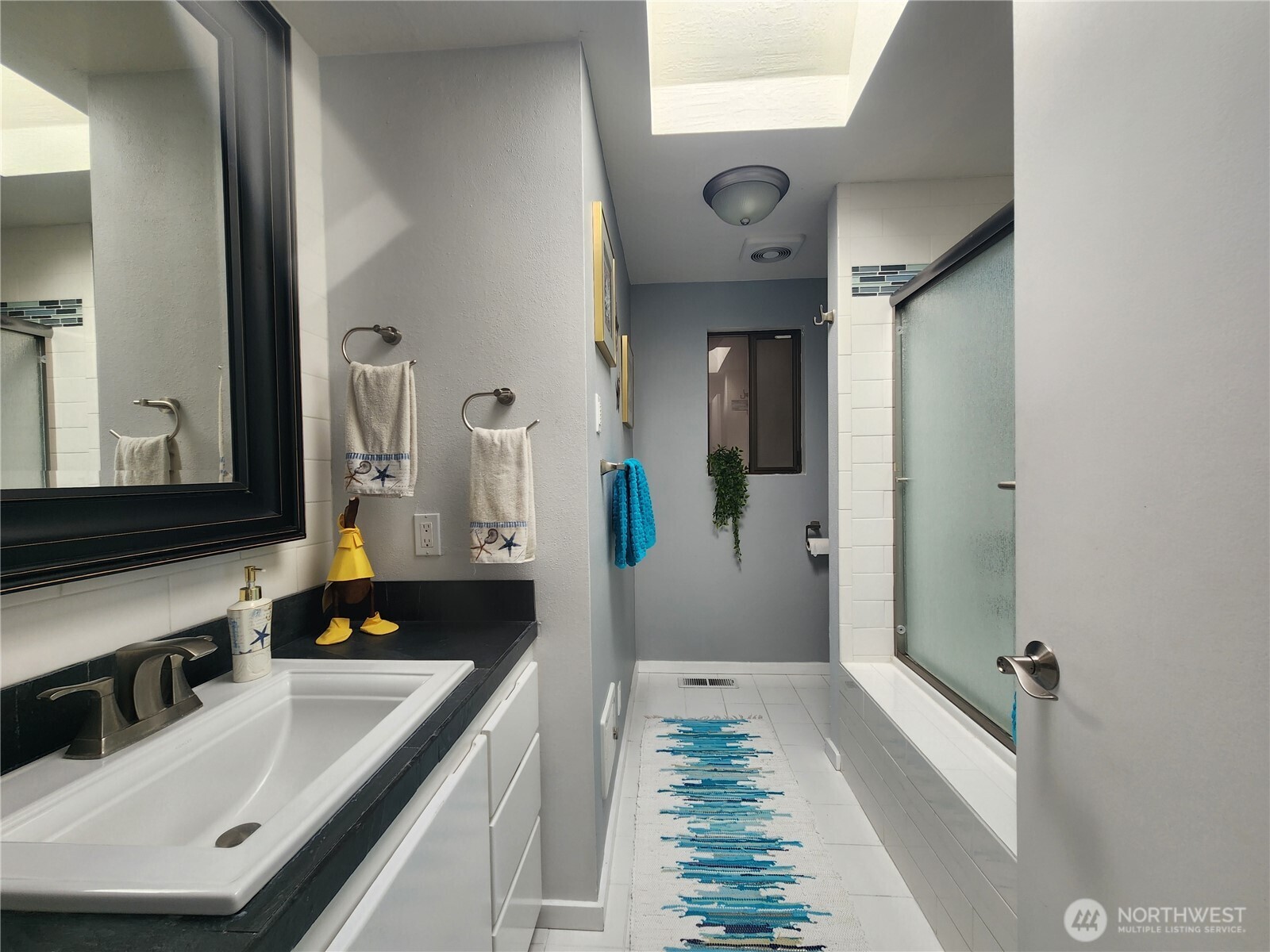2426 Eastpoint Drive Property Photo 15