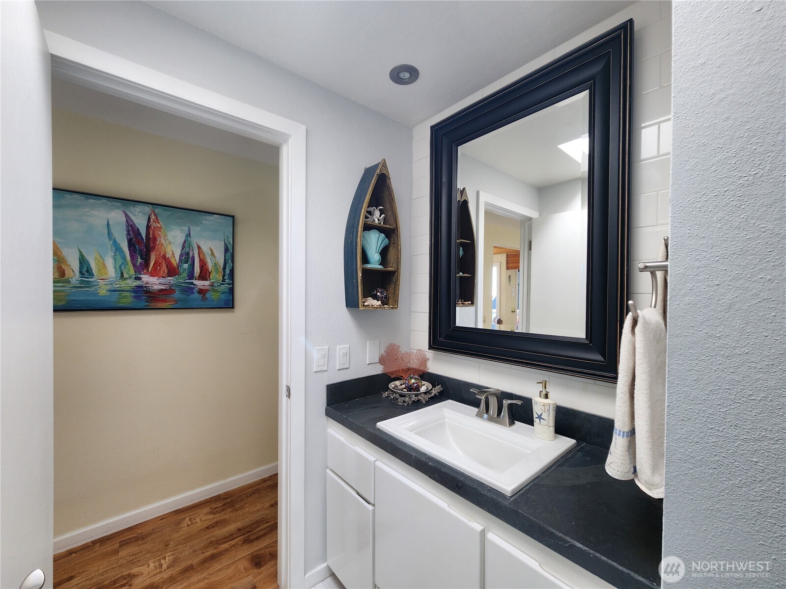 2426 Eastpoint Drive Property Photo 17
