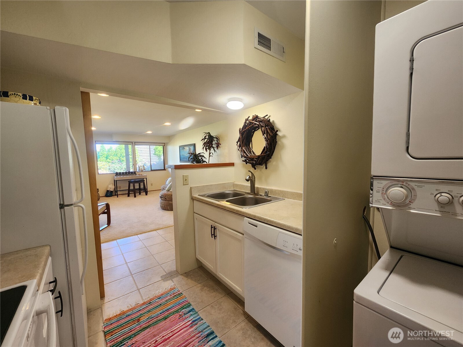 2426 Eastpoint Drive Property Photo 31