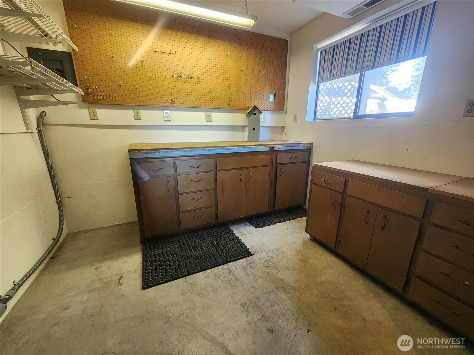 2426 Eastpoint Drive Property Photo 35
