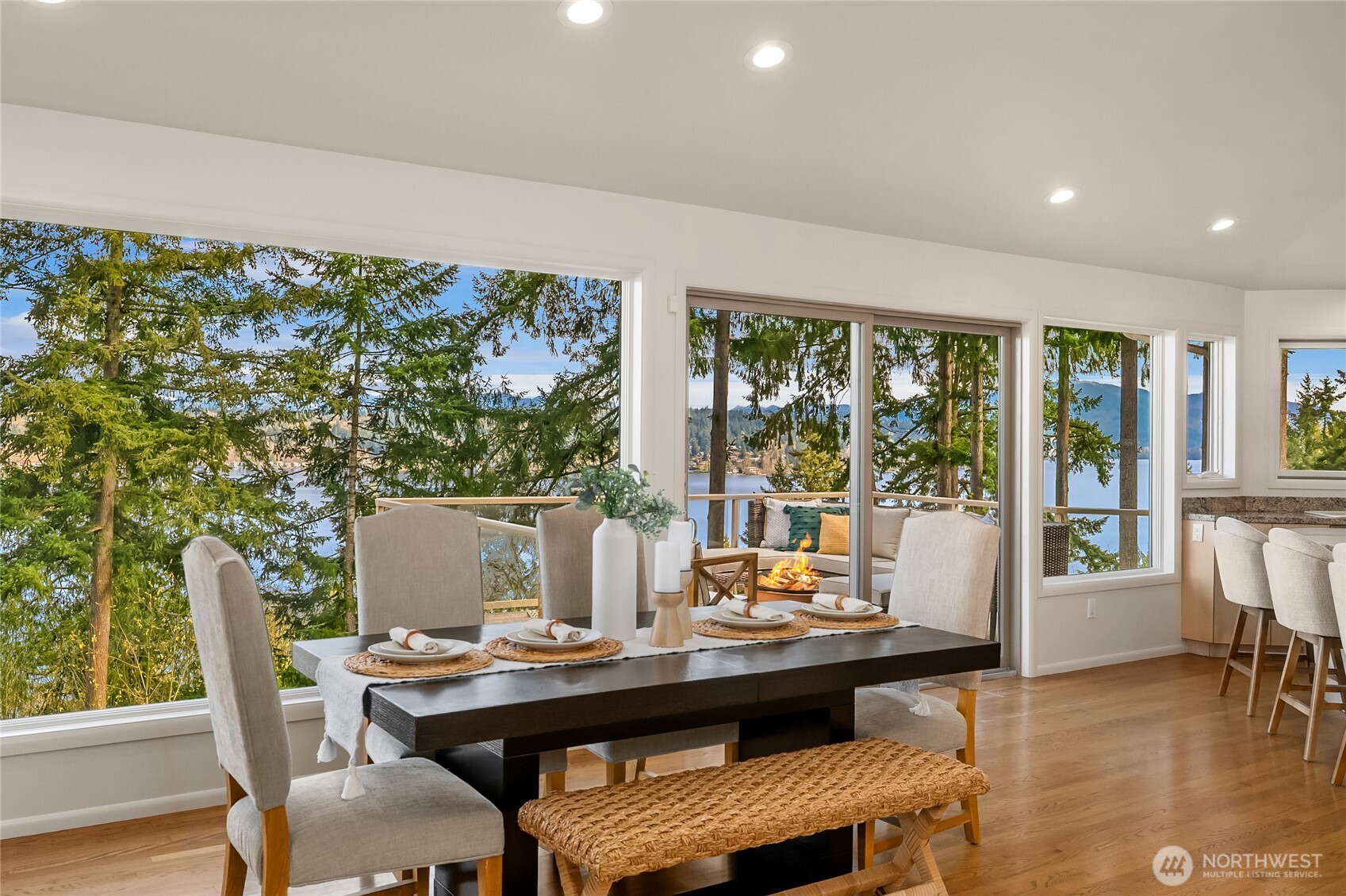 936 170th Place Property Photo 10