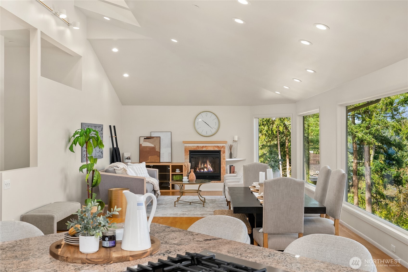 936 170th Place Property Photo 17