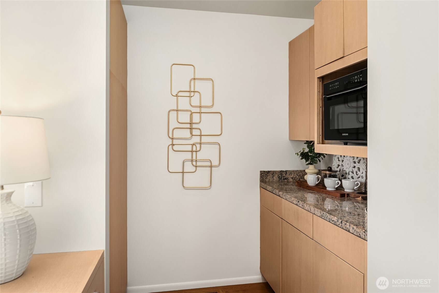 936 170th Place Property Photo 18