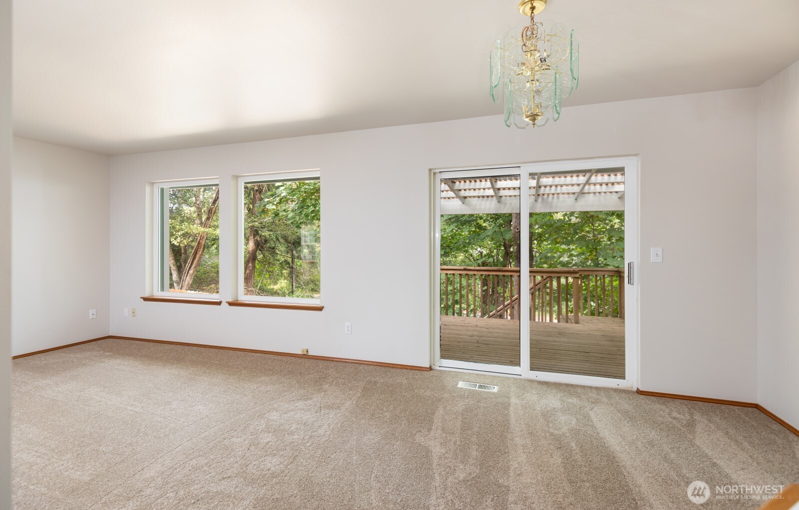 2343 Steamboat Loop Property Photo 12
