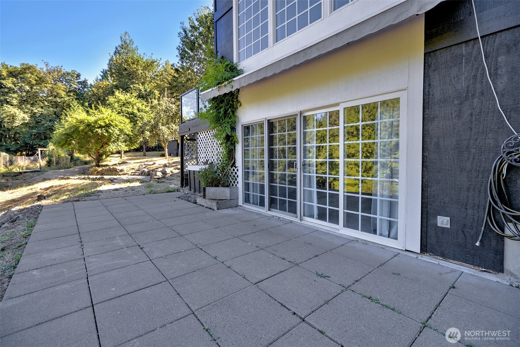 6217 Lackey Road Property Photo 4