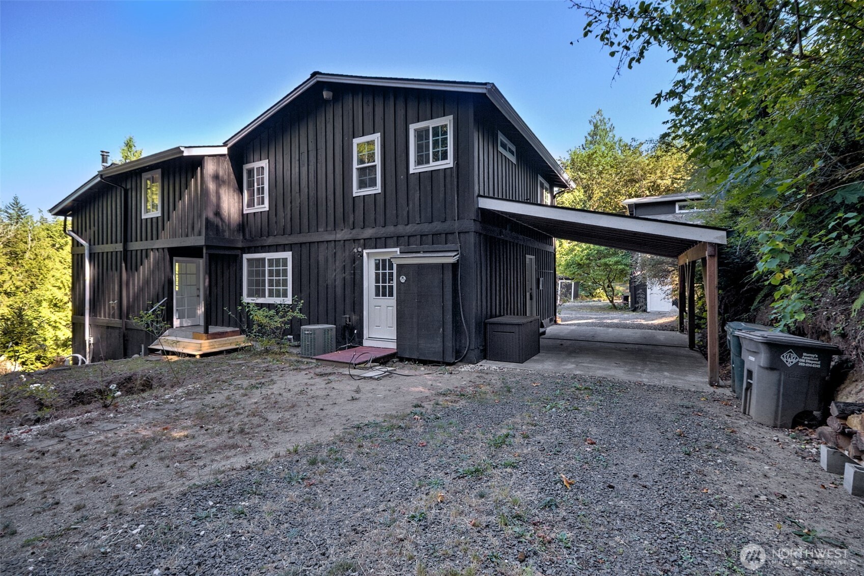 6217 Lackey Road Property Photo 6