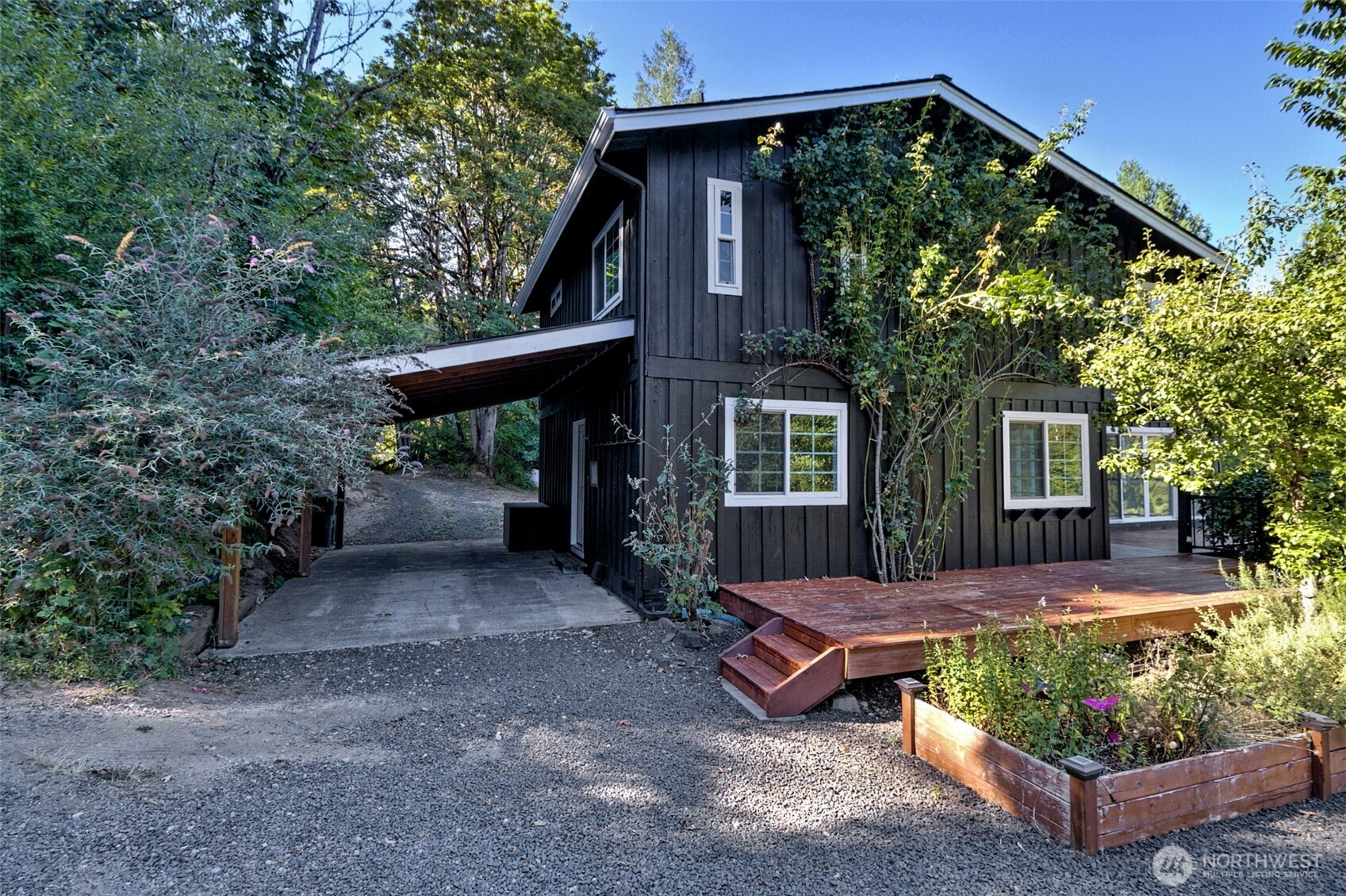 6217 Lackey Road Property Photo 8