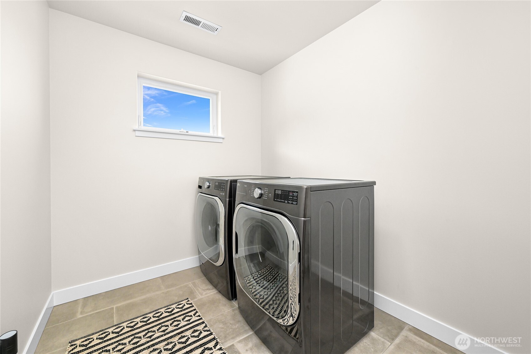 1142 Brookstone Drive Property Photo 32