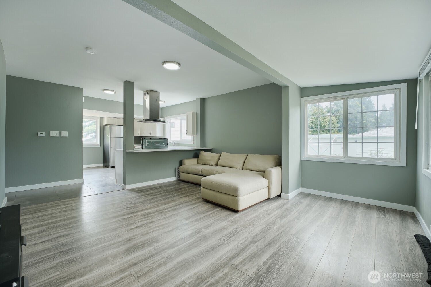 98178 5330 S Creston Street Property Photo 6