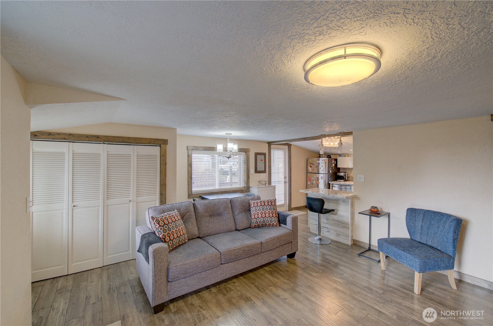 1213 269th Place Property Photo 3