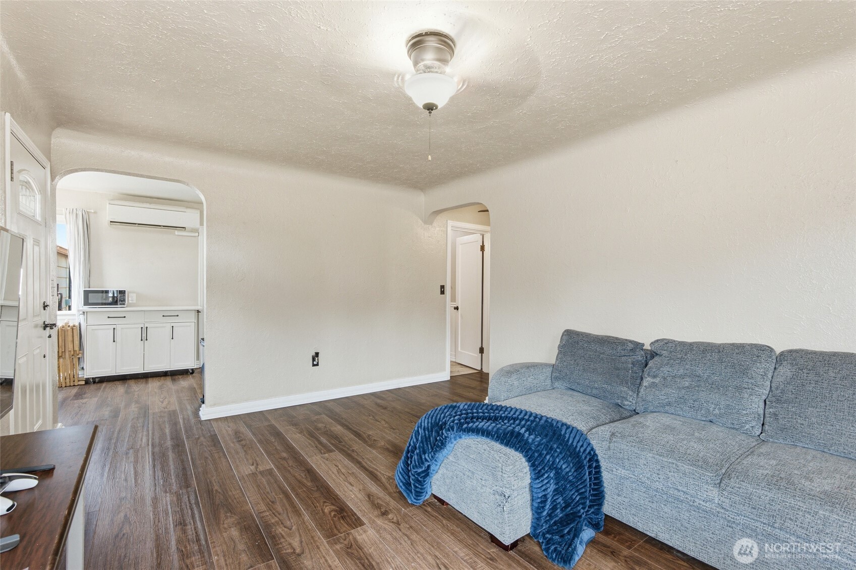 2106 Madison Street Property Photo 4