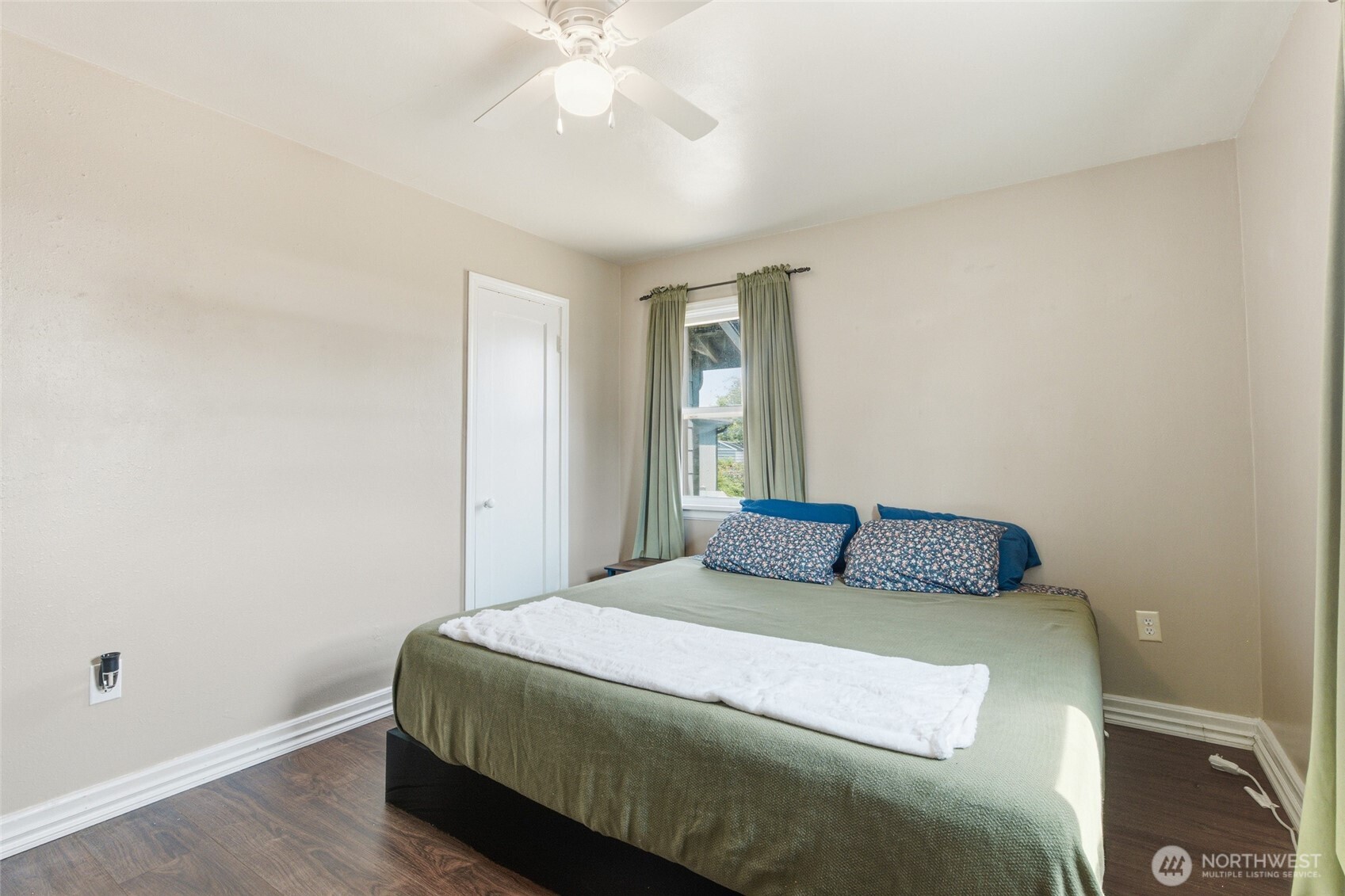 2106 Madison Street Property Photo 5
