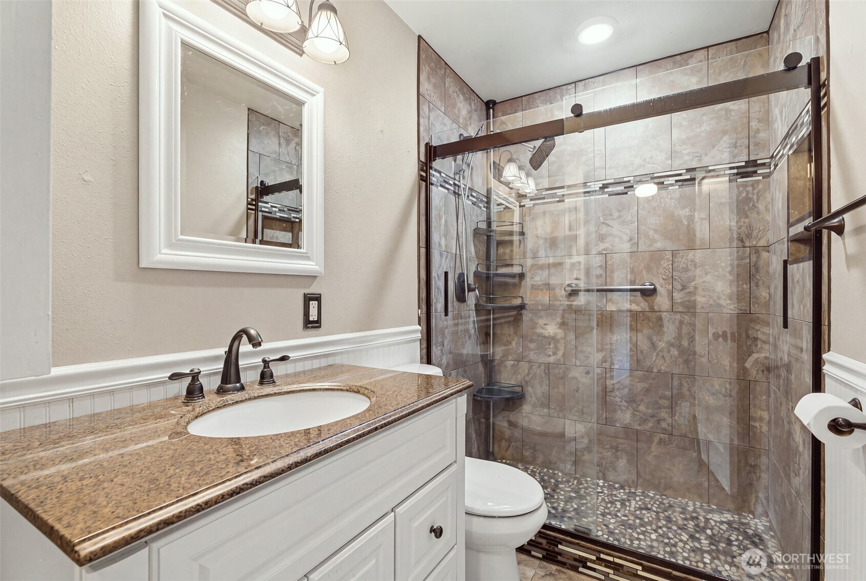 2106 Madison Street Property Photo 8