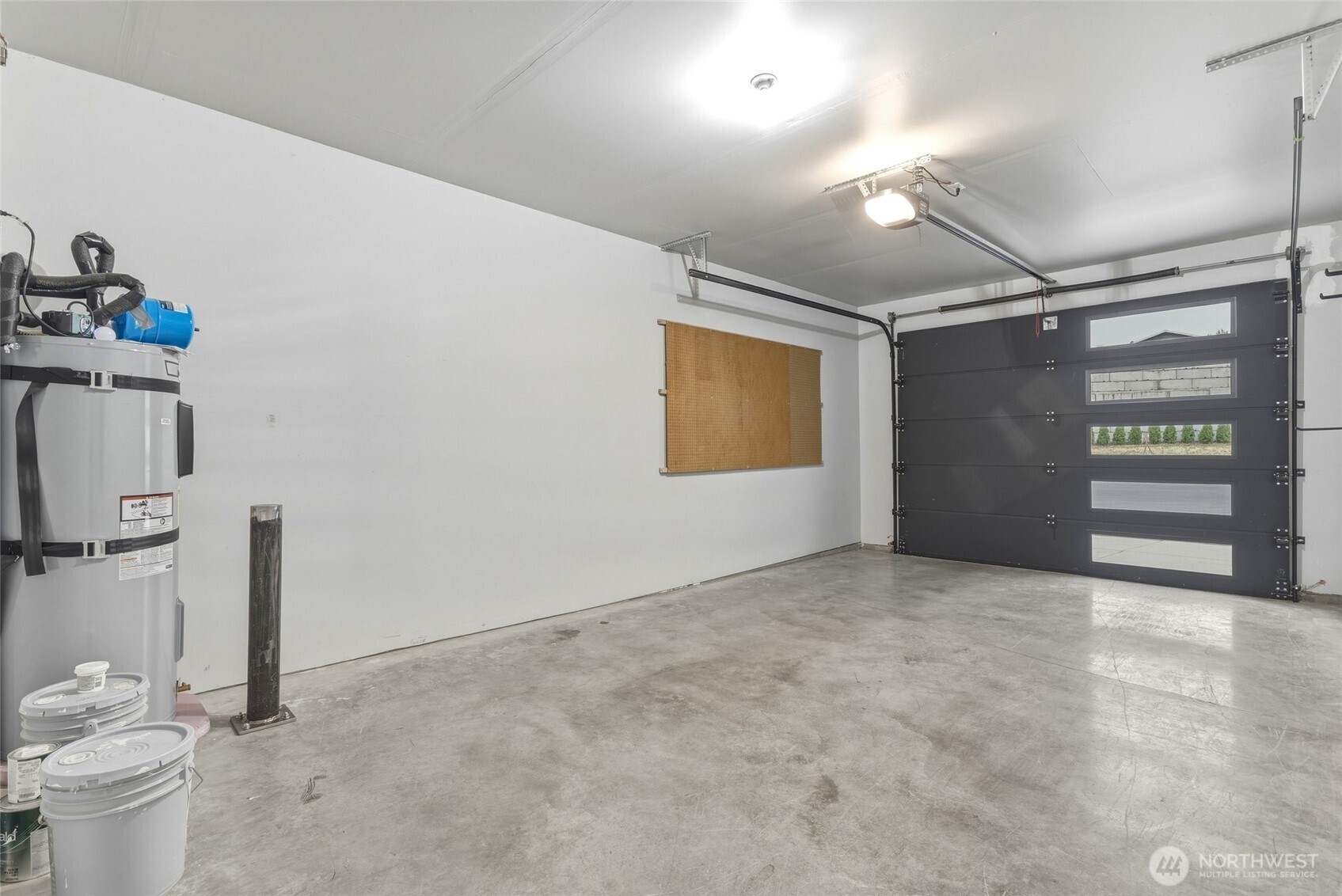 1037 Se Date Avenue 1 Property Photo 26