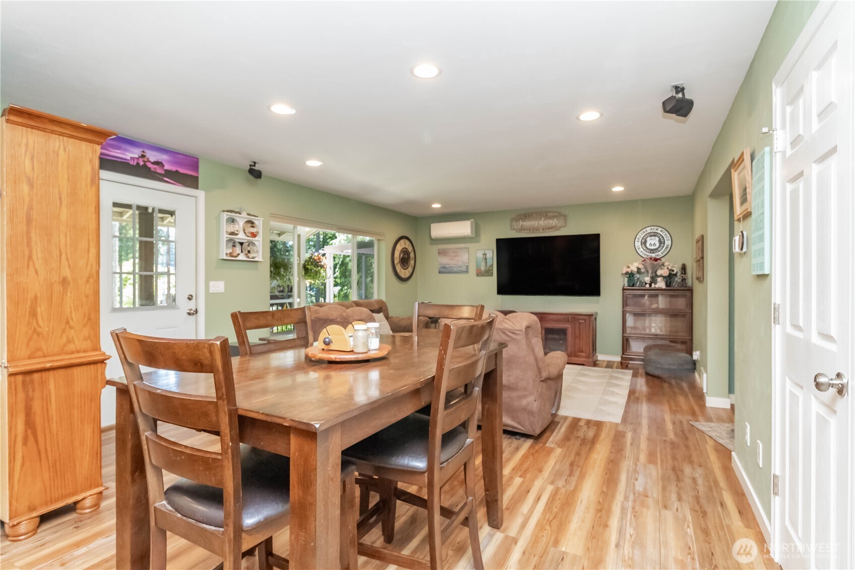 60 E Cardigan Court Property Photo 18