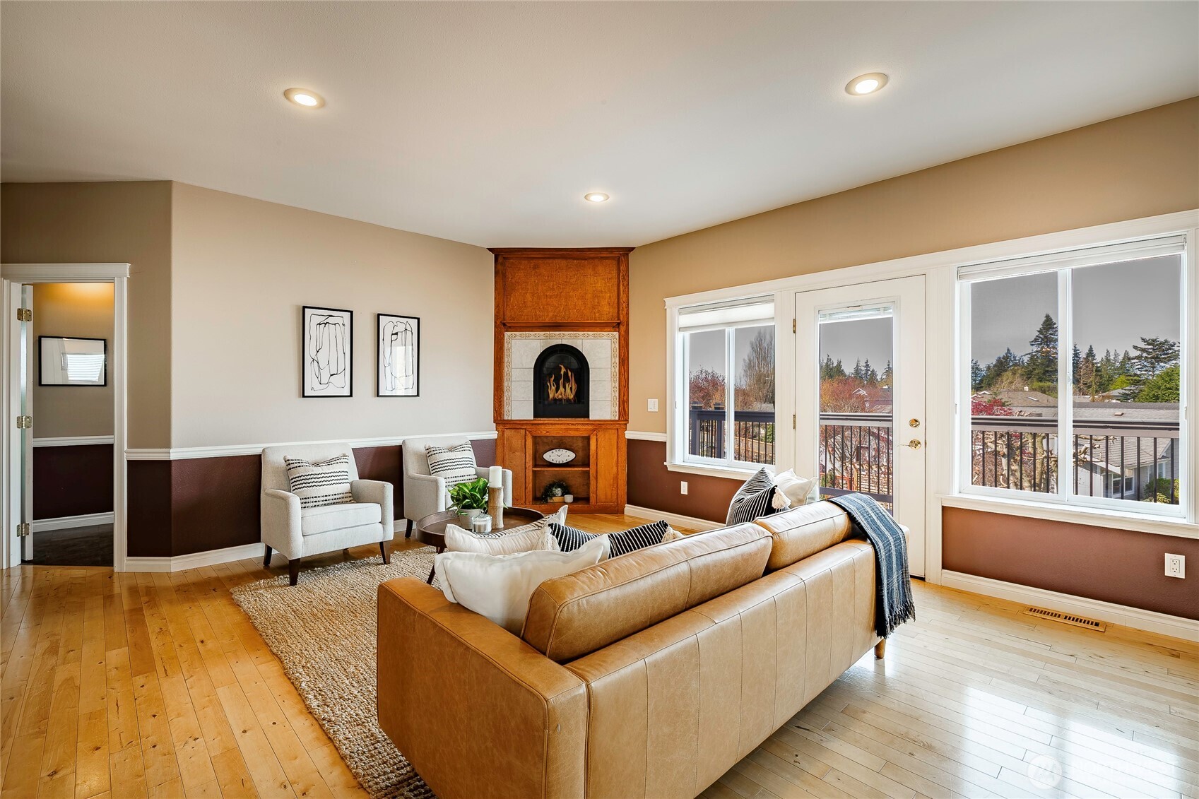4410 Glasgow Way Property Photo 11