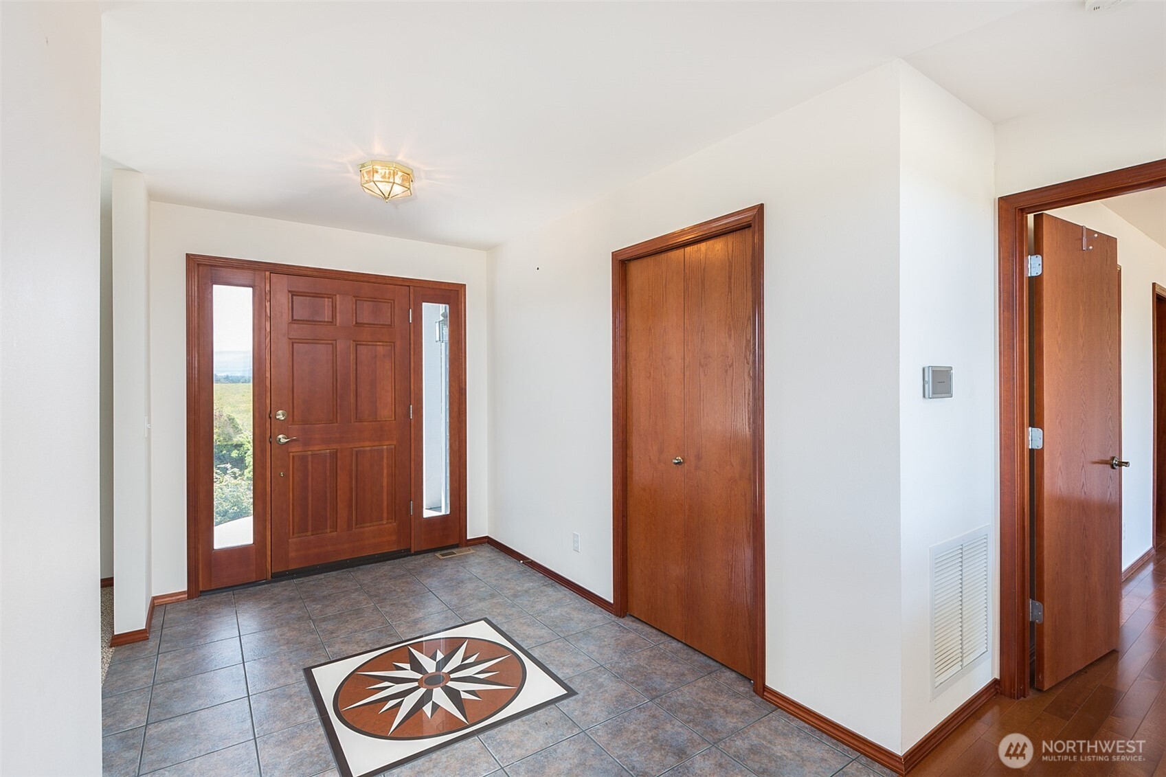 12 Tulip Lane Property Photo 16