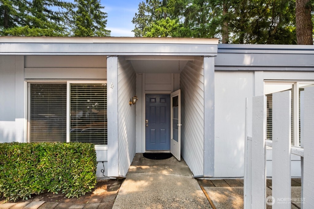 4308 NE Sunset Boulevard U-4 Property Photo 1