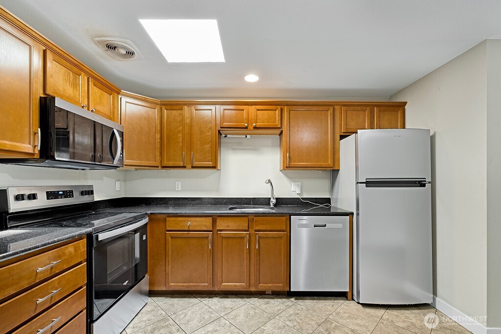 4308 Ne Sunset Boulevard U-4 Property Photo 10