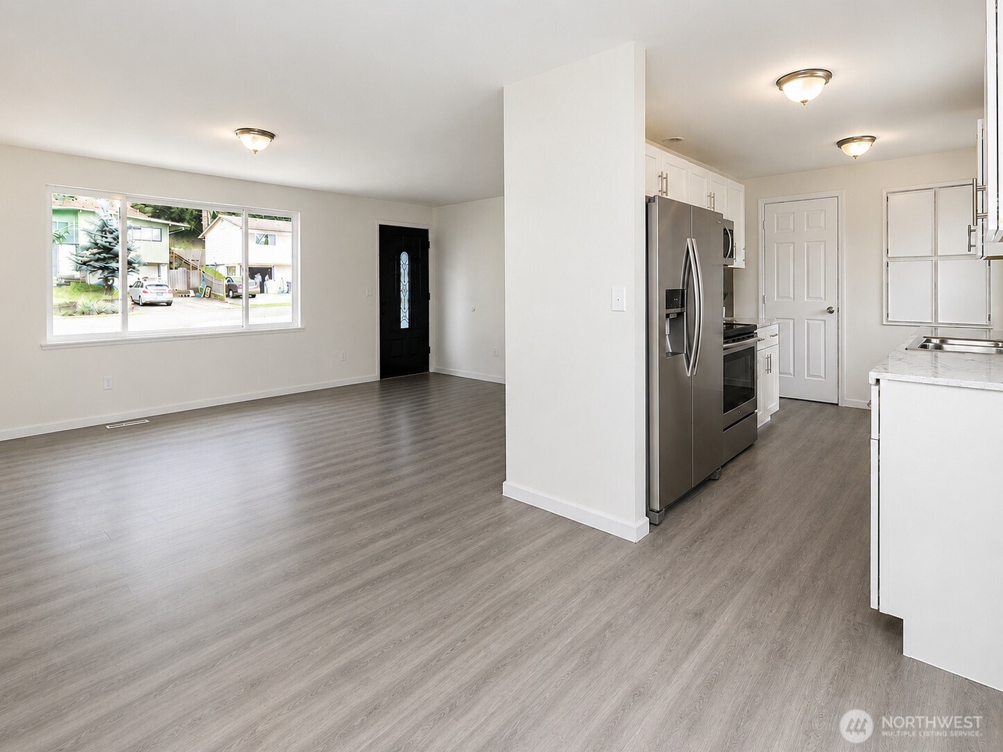 9439 11th Avenue Property Photo 2