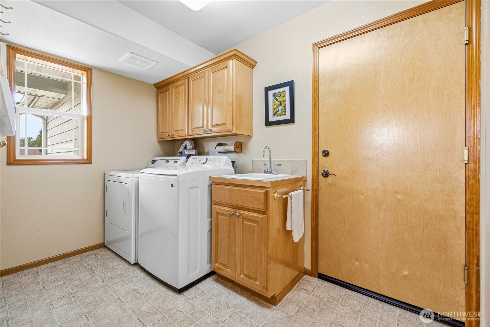 5390 Bel West Drive Property Photo 16