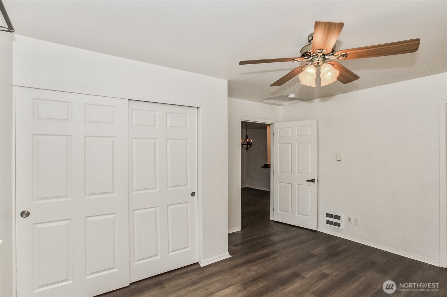 3311 New Hope Circle Property Photo 8
