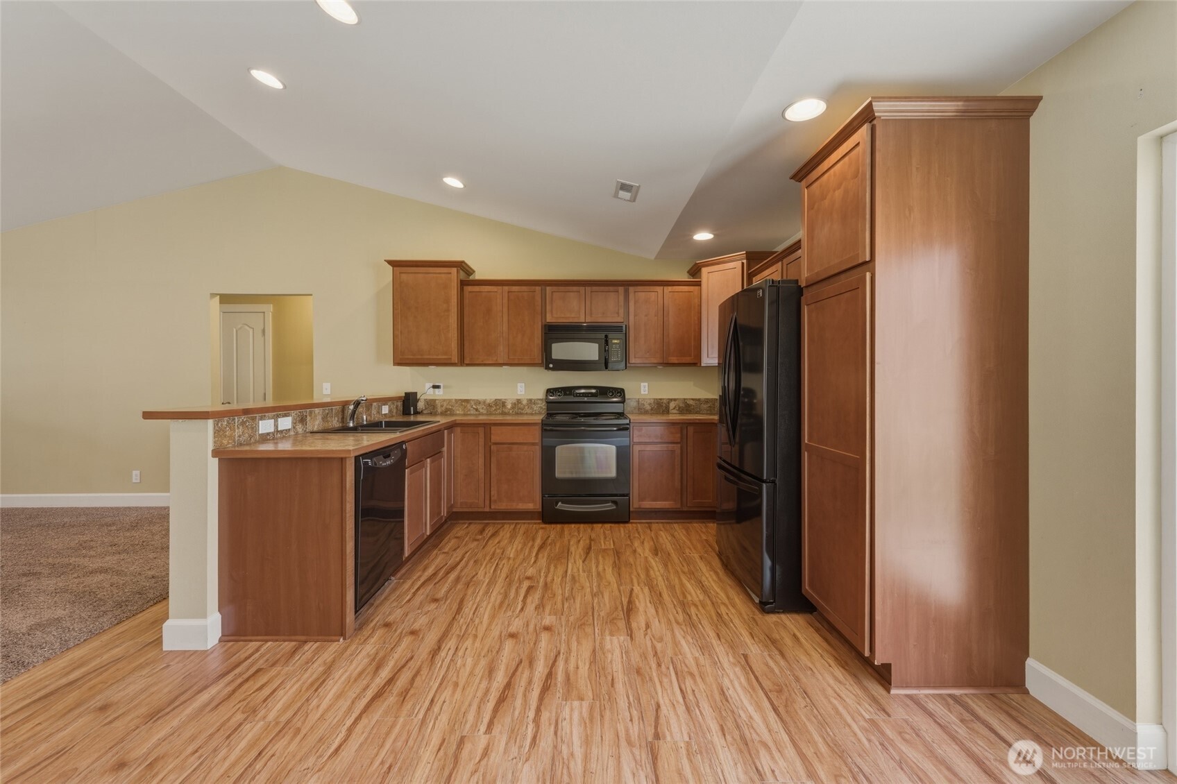 809 Clark Court Property Photo 6