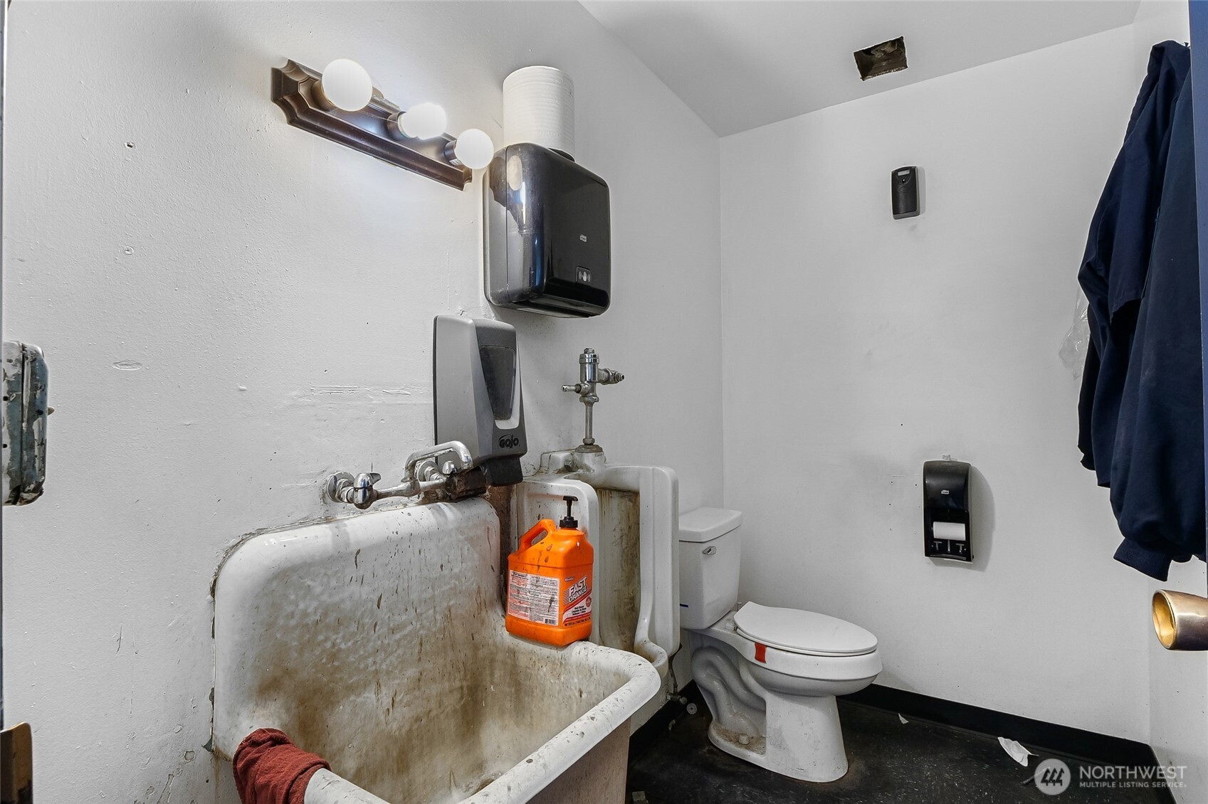 1706 W Broadway Avenue Property Photo 27