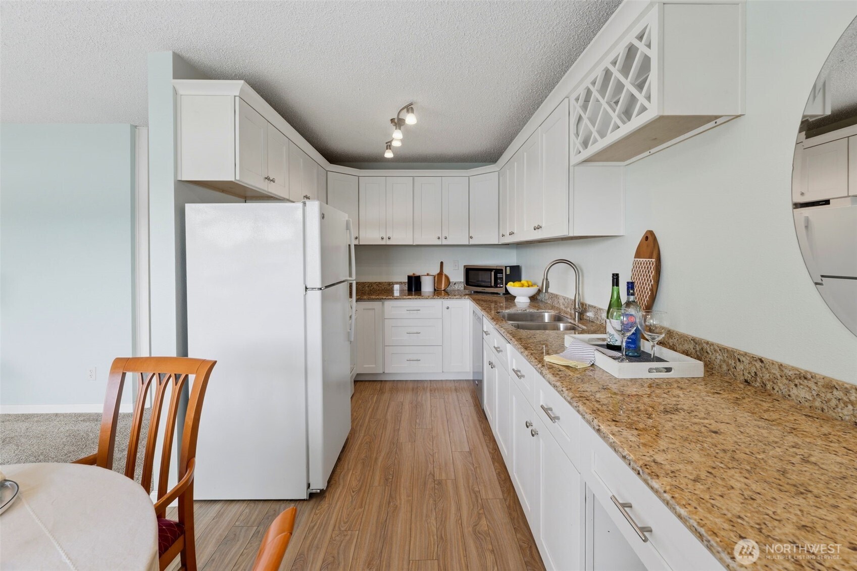 924 Shorewood Drive D39 Property Photo 14